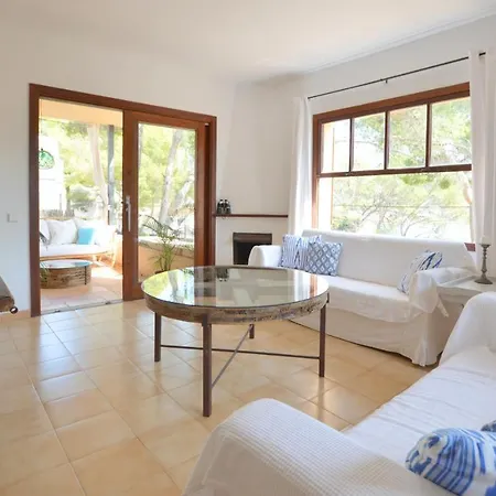 Private Pool With Sea Views In Port Of Alpehytte *