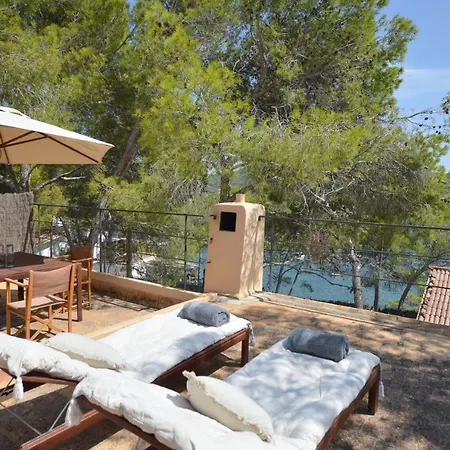 Private Pool With Sea Views In Port Of Chalet