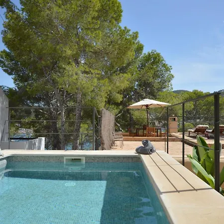 Chalet Private Pool With Sea Views In Port Of